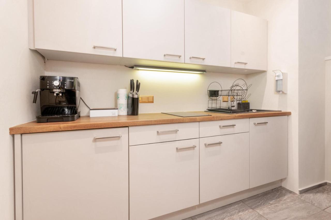 Zentral - Netflix - 2 Stoecke - Arbeitsplatz * Wien